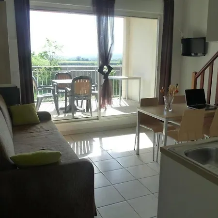 Курортный комплекс Chateau De Jouarres 2p4 Mezzanine